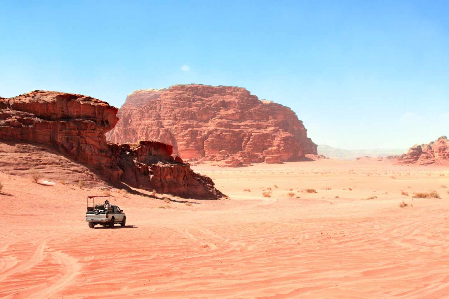 jordanien-wadi-rum-jeep-g-1064252360.jpg