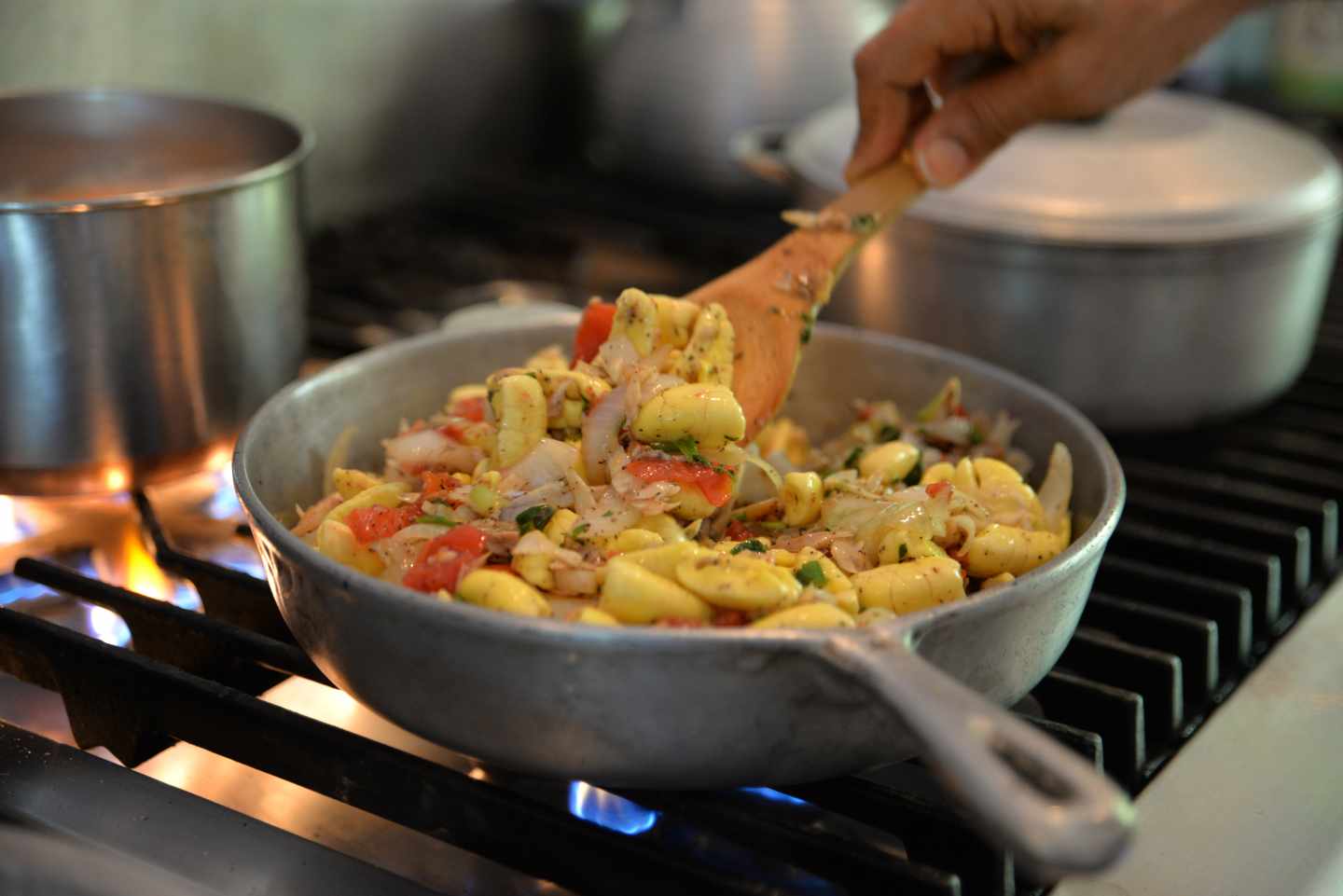 jamaika-nationalgericht-ackee-salzfisch-g-1064608300.jpg