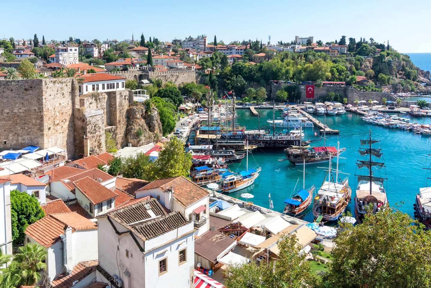 türkei-antalya-altstadt-klein-g-493112504.jpg