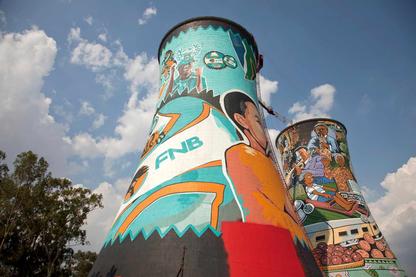 südafrika-johannesburg-soweto-bemalte-waende-des-Orlando-Power-Station-smint.jpg