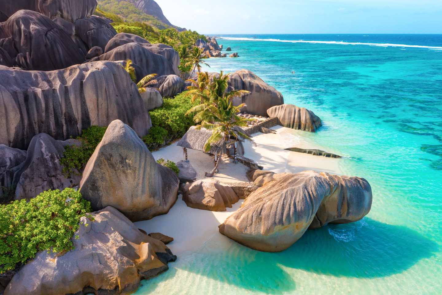 seychellen-mahe-granitfelsen-strand-g-1423149314.jpg