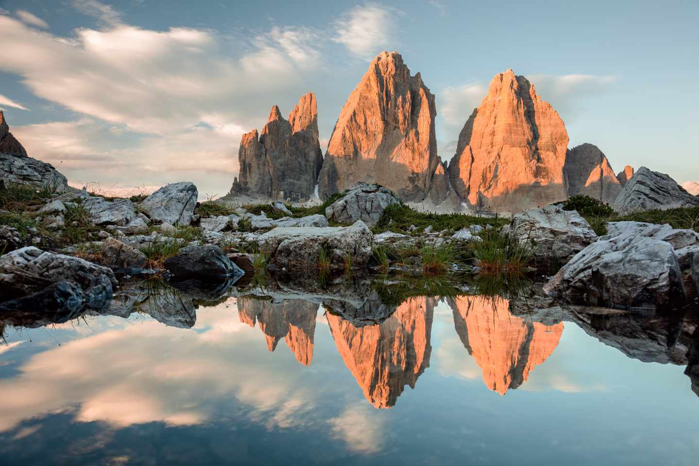 italien-suedtirol-dolomiten-drei-zinnen-sonnenuntergang-g-584589490.jpg