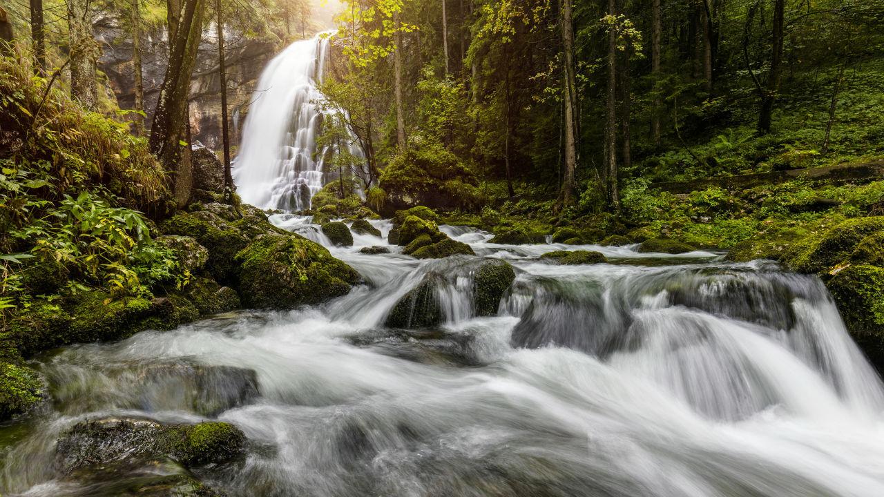 salzburger-land-gollinger-wasserfall-t-858248148.jpg