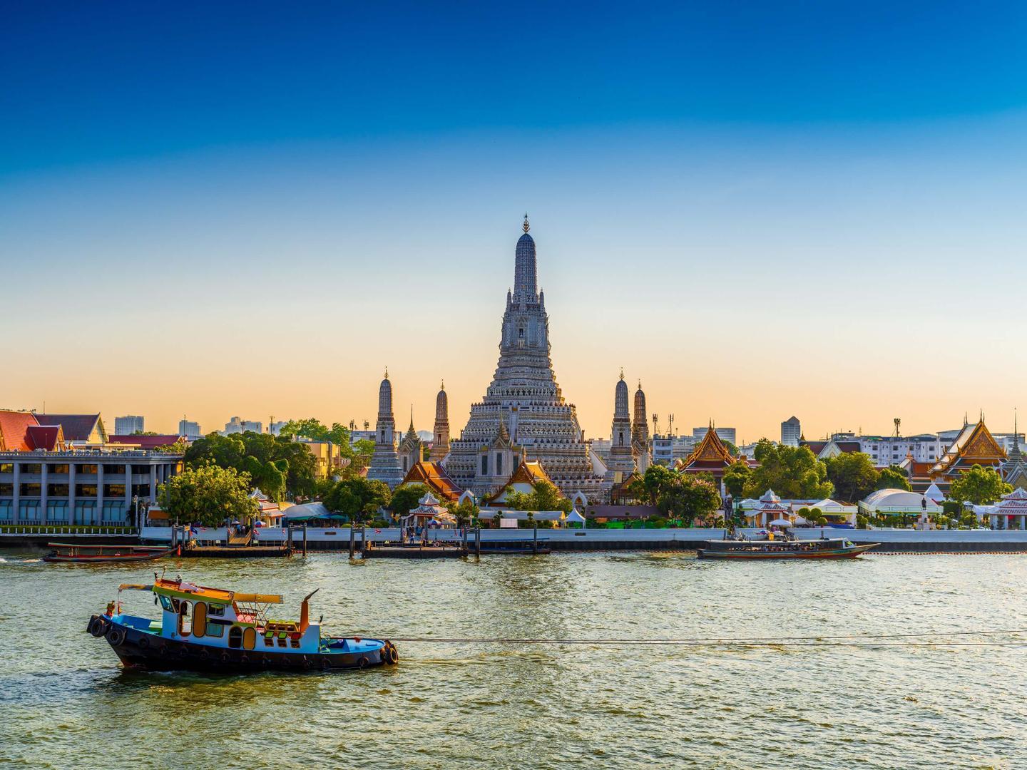 thailand-bangkok-wat-arun-tempel-g-954685322.jpg