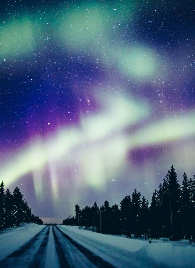 Zur Rundreise Lappland Finnland Polarlichter
