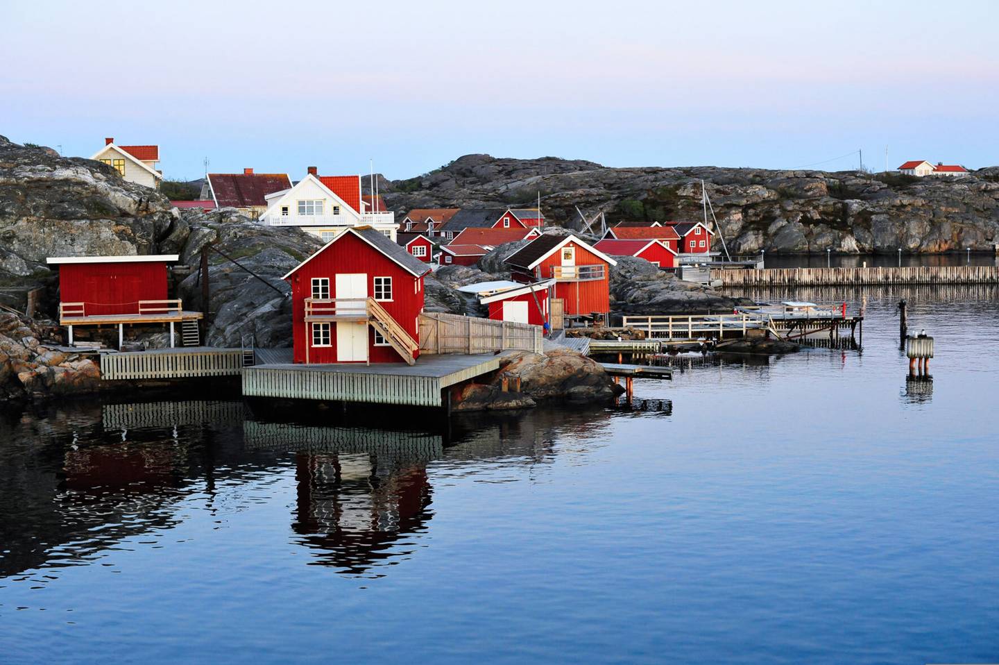 schweden-nordviksstrand-haeuser-g-149044391.jpg