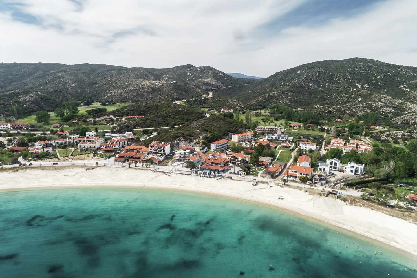 griechenland-chalkidiki-sithonia-luftaufnahme-kalamitsi-strand-g-1248965922_bearbeitet.jpg
