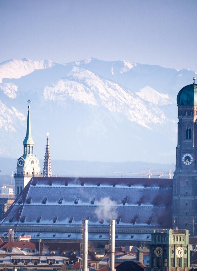 Winter in München Winter In The City - Städtereisen im Winter München Stadt Frauenkirche