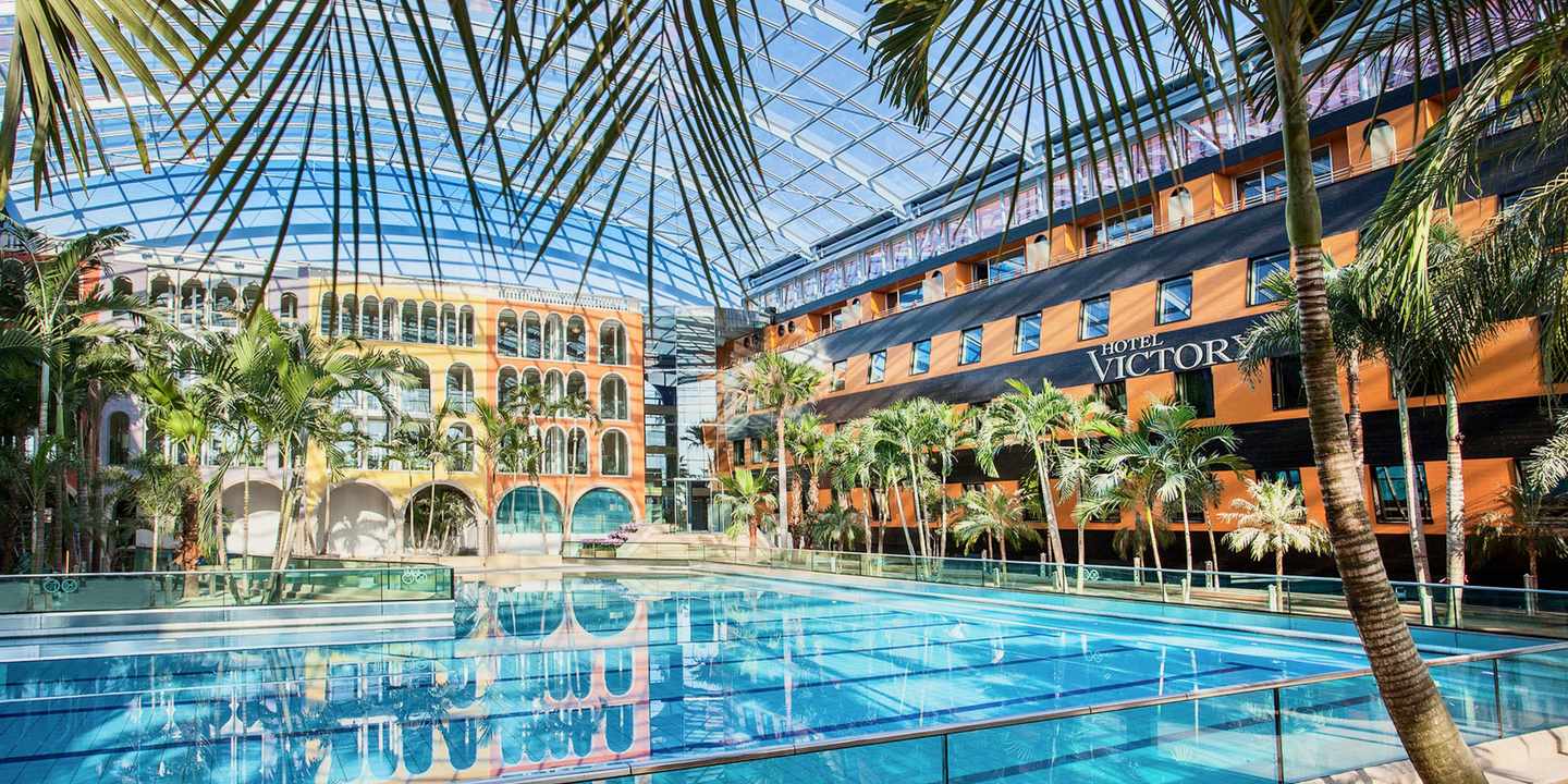 freizeitparks-aussergewoehnliche-hotels-victory-therme-erding.jpg