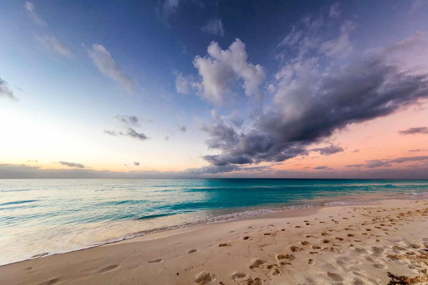 kuba-cayo-largo-sonnenuntergang-g-661119404.jpg