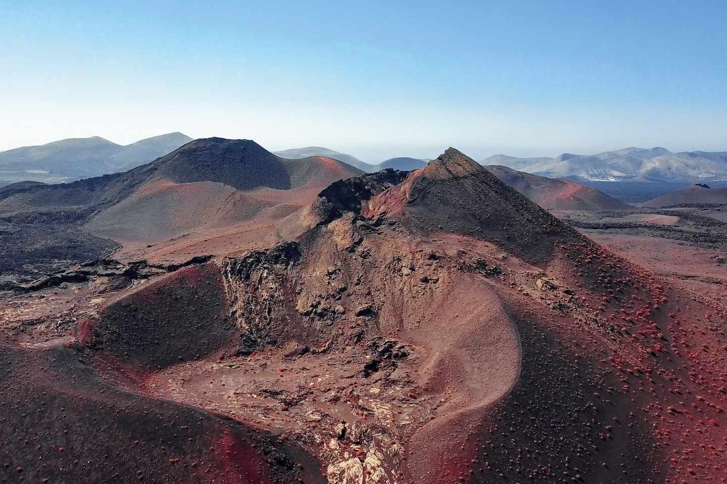 kanaren-lanzarote-vulkan-timanfaya-g-668956162.jpg