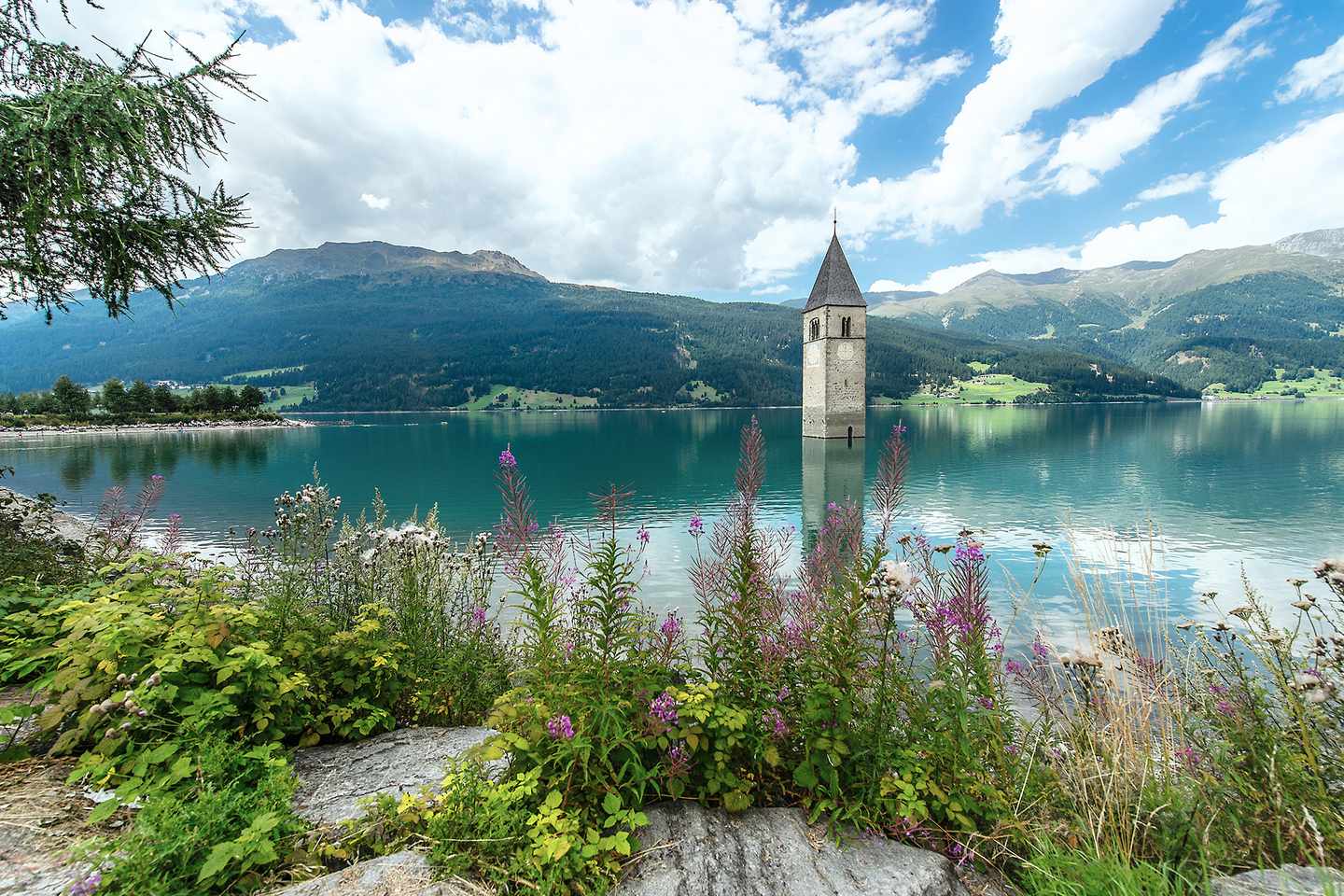 italien-suedtirol-reschensee-g-487814368.jpg