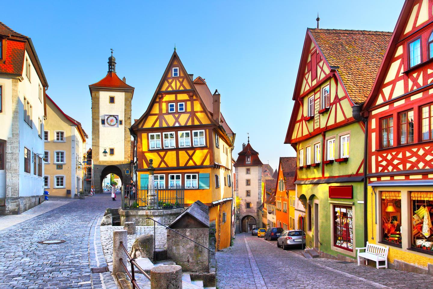 bayern-rothenburg-tauber-t-186921133.jpg