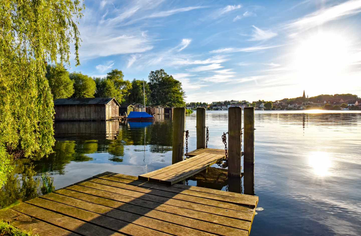 Familienhotel Mecklenburgische Seenplatte: Sonnenuntergang am Badesteg in Malchow