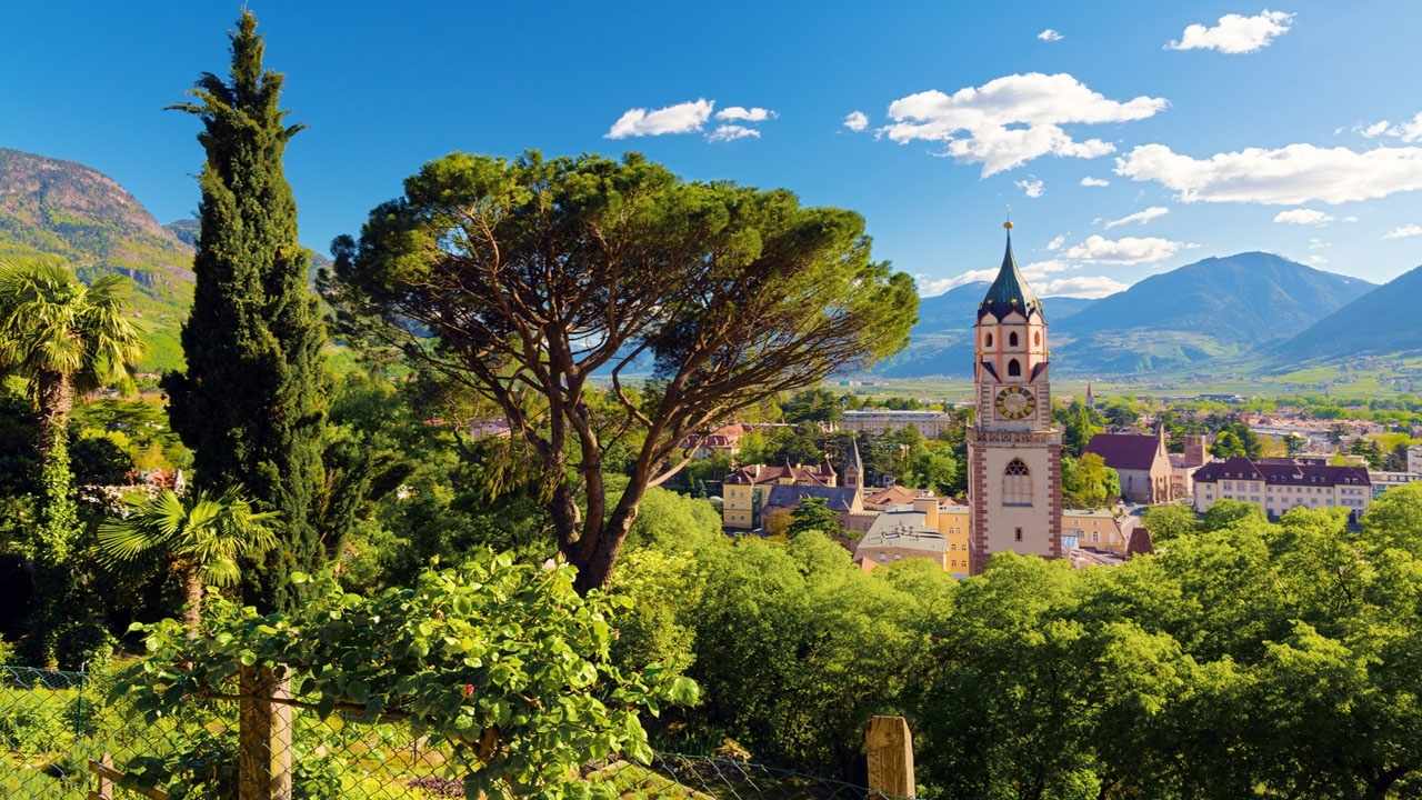 Hotel in Meran: Stadtansicht