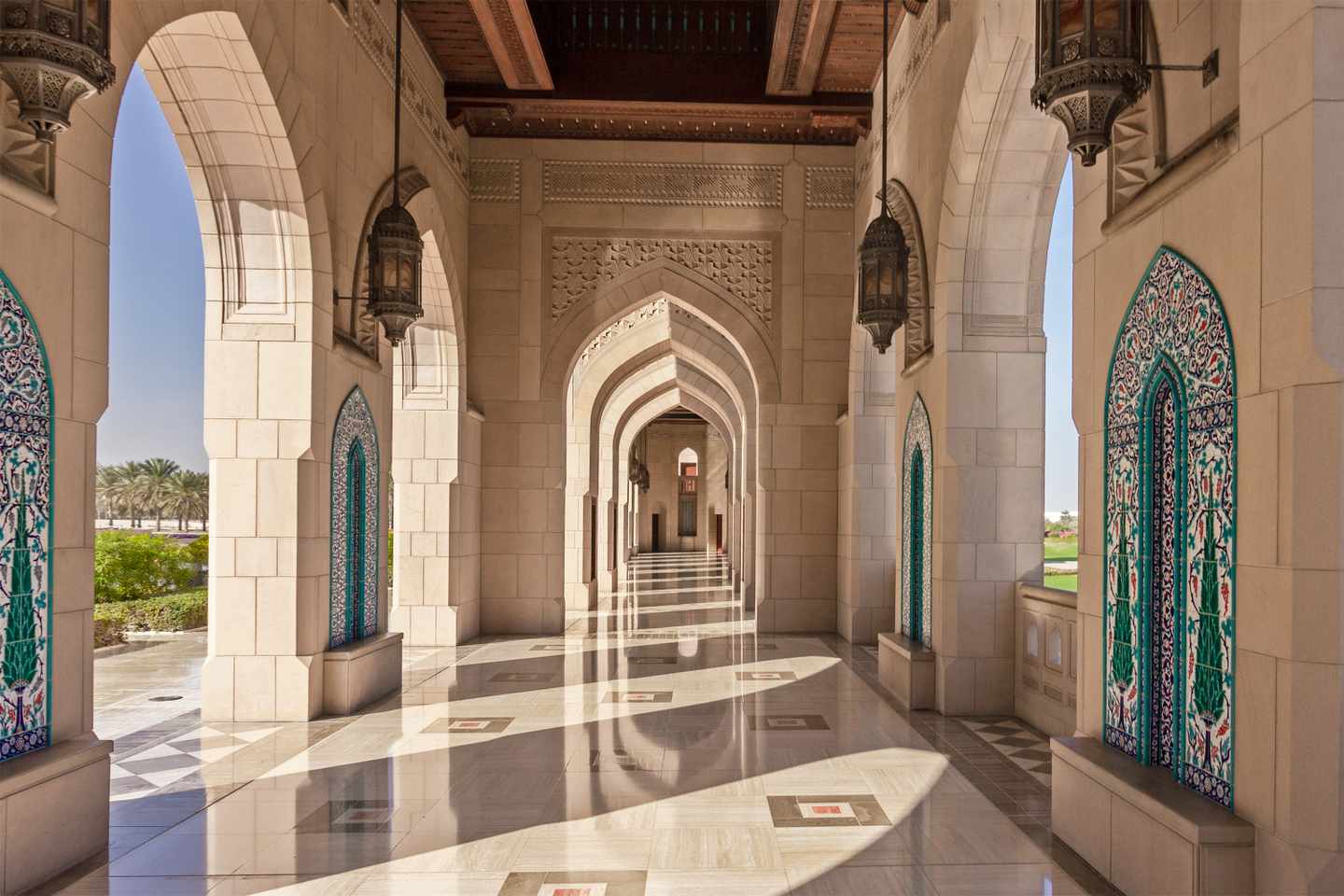 blt0829bc15b237cbdc-Oman-Gro_e-Sultan-Qaboos-Moschee-g-1402893283.jpg Große Sultan Qaboos Moschee