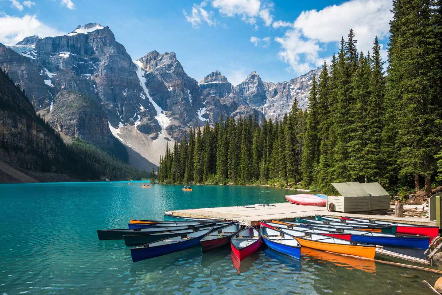 kanada-alberta-banff-national-park-moraine-lake-kanus1266487364.jpg