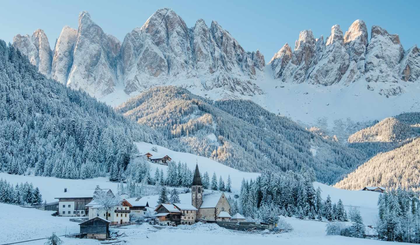 italien-dolomiten-südtirol-val-di-funes-schnee-g-1189127967.jpg
