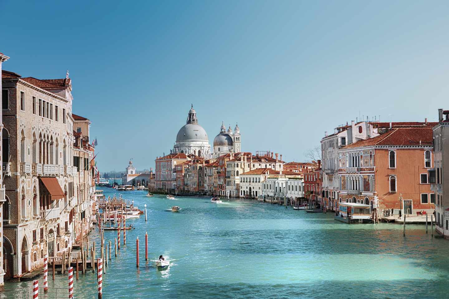 italien-adria-venedig-canal-grande-santa-maria-della-salute-g-1304638959.jpg