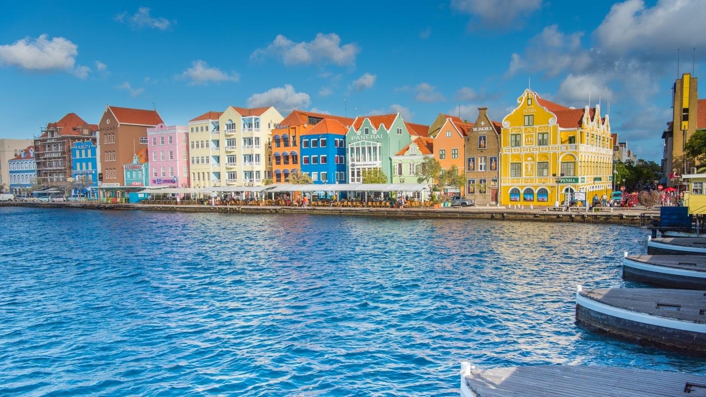 Blick auf die bunten Häuser von Willemstad