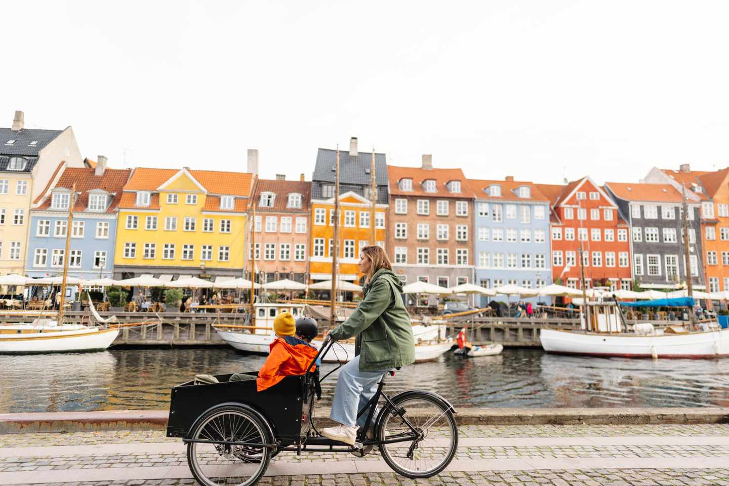 daenemark-kopenhagen-mutter-kind-lastenrad-g-1476147471.jpg