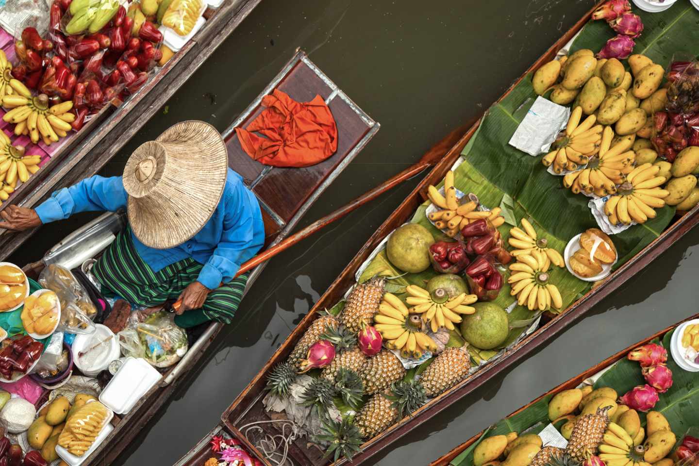thailand-bangkok-floating-market-g944871842.jpg