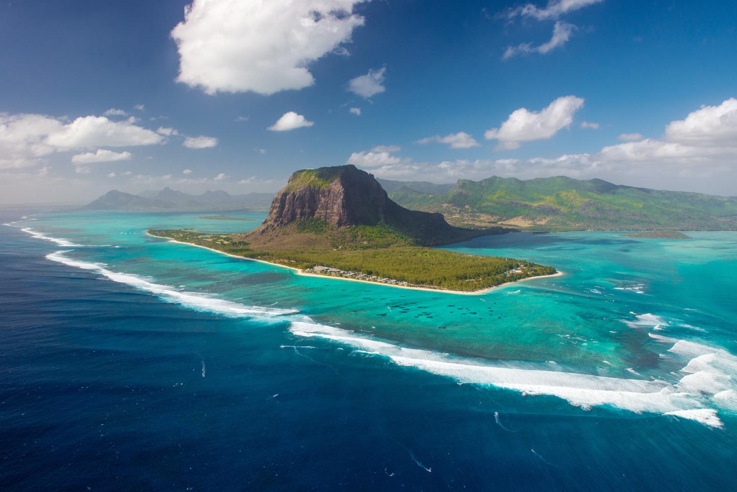 blt32b67d56b6a53fa4-mauritius-le-morne-mount-g-185526100.jpg mauritius-le-morne-mount-g-185526100.jpg