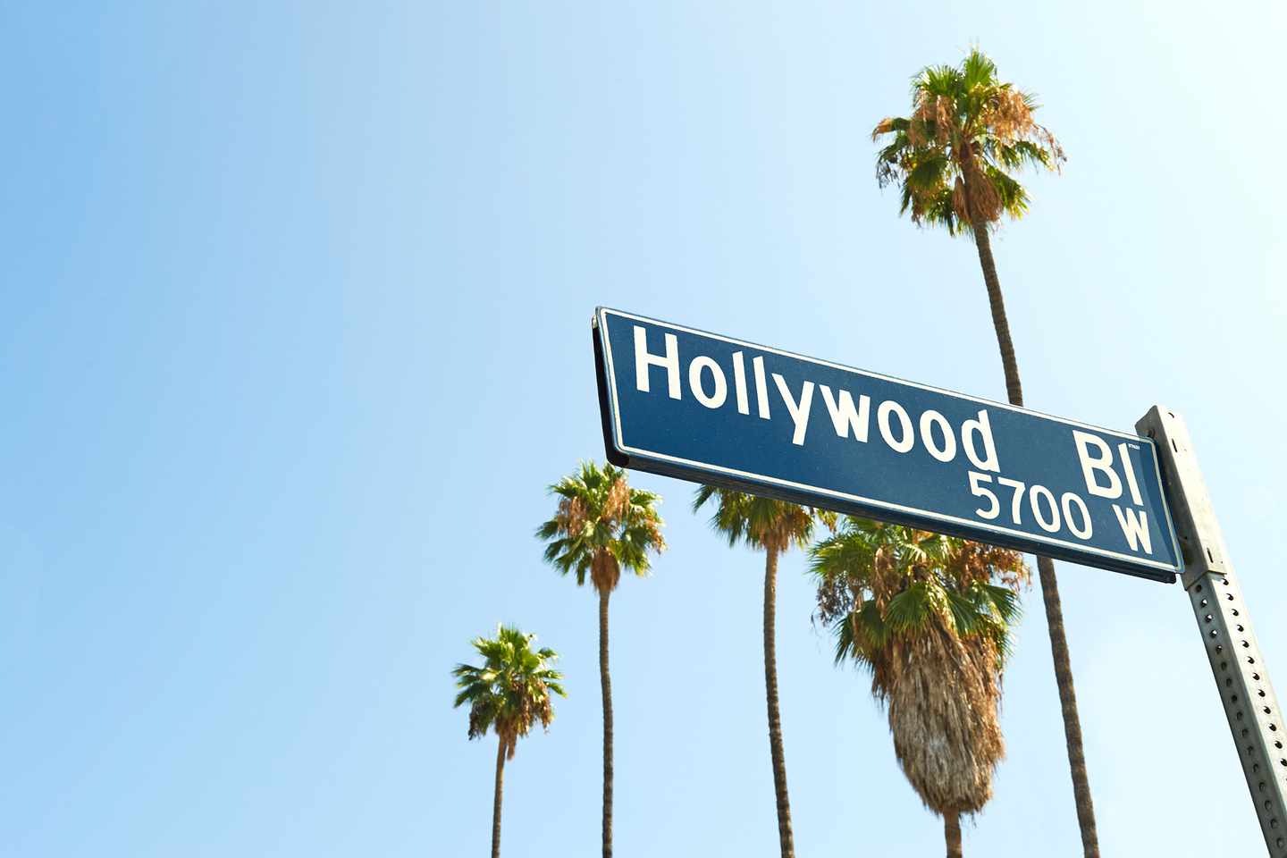 usa-kalifornien-sehenswuerdigkeiten-los-angeles-hollywood-boulevard-schild-g-591421830.jpg