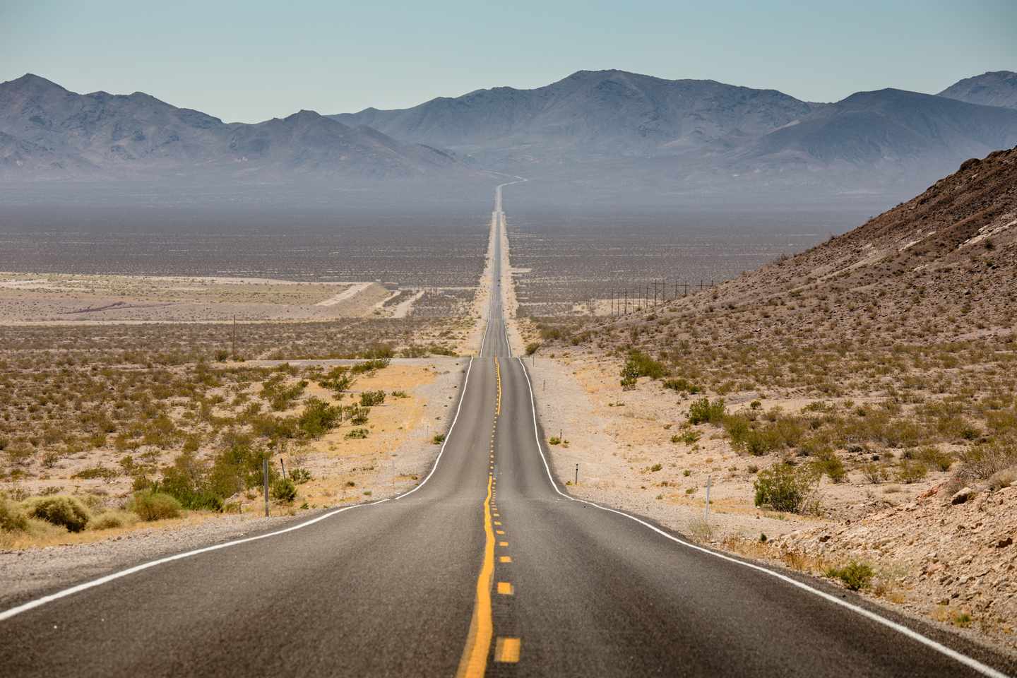 usa-arizona-route-66-strasse-durch-steppe-g-924508948.jpg