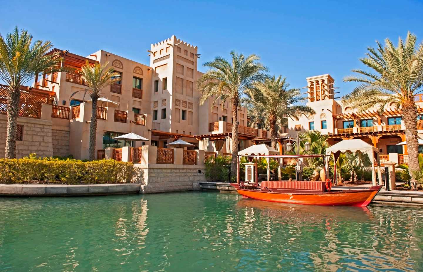 vae-dubai-souk-madinat-jumeirah-g-505056944.jpg