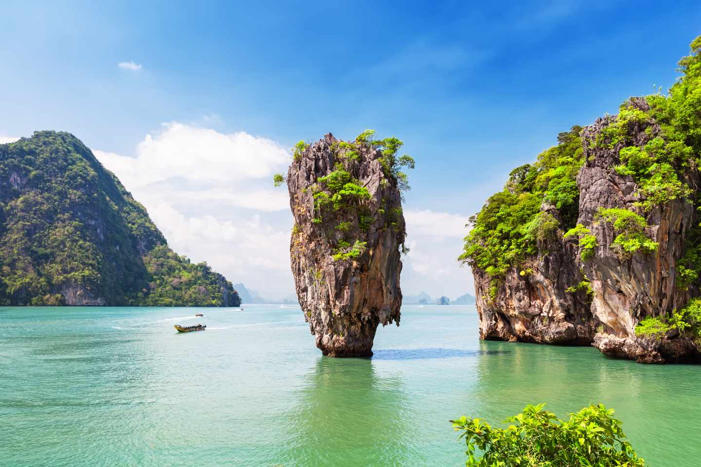 thailand-phuket-felsen-kueste-g-1044376524.jpg