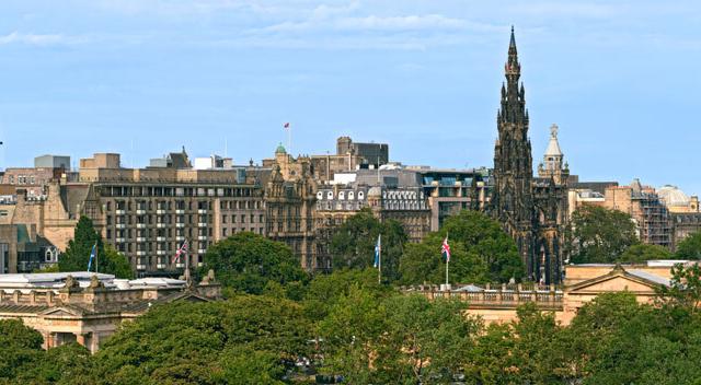 schottland-edinburgh-panorama-t-108588523.jpg