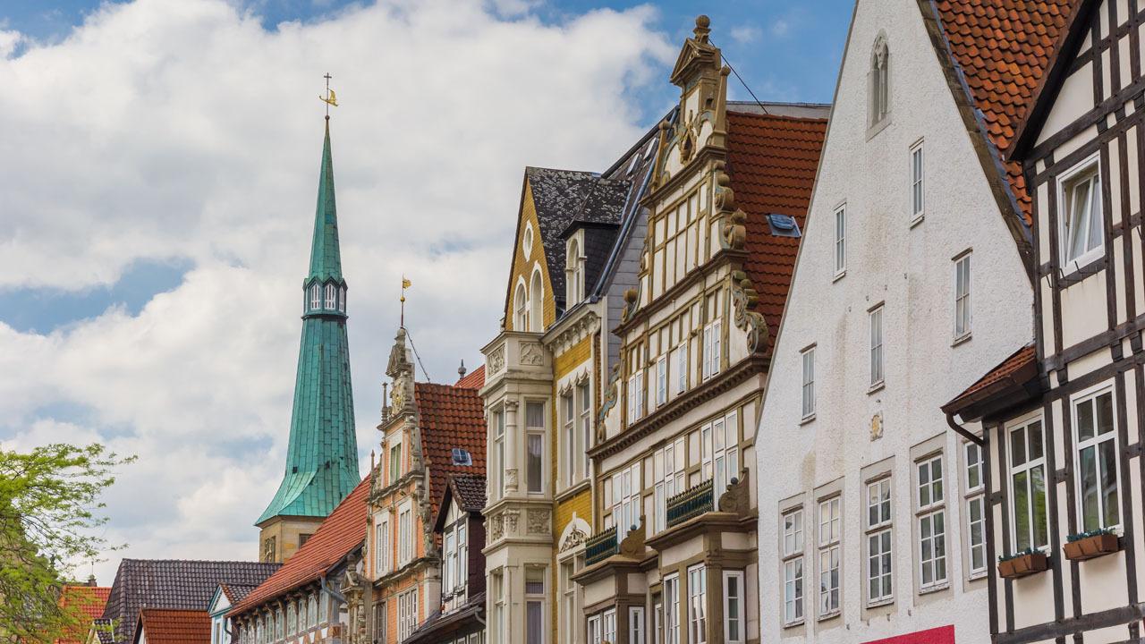 hameln-altstadt-haeuser-t-861251056.jpg