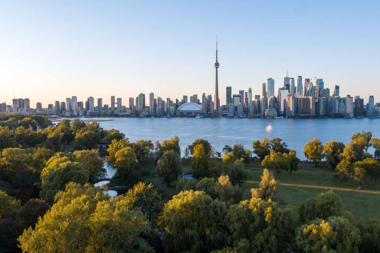 kanada-ontario-toronto-skyline.jpg