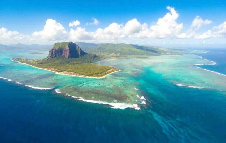 mauritius-luftaufnahme-t-134215790.jpg