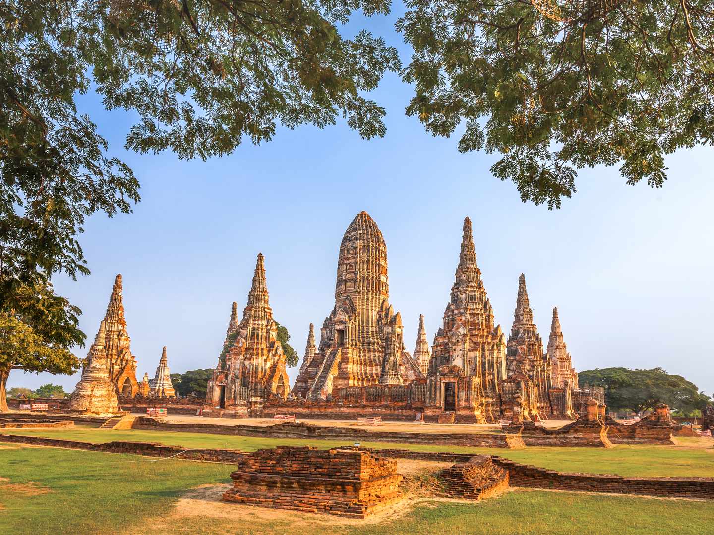 thailand-ayutthaya-wat-chaiwatthanaram-g-1772583209.jpg