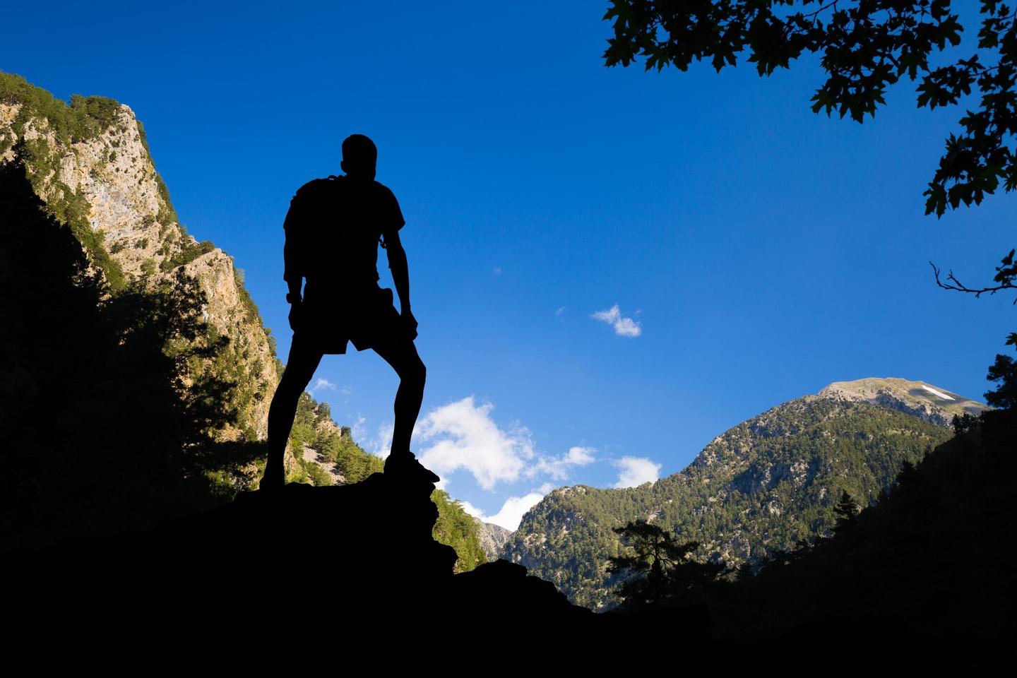 kreta-samaria-schlucht-wanderer-t-843594474-min.jpg