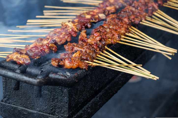 satay-spiesse-garkueche-asien-g-1046366454.jpg