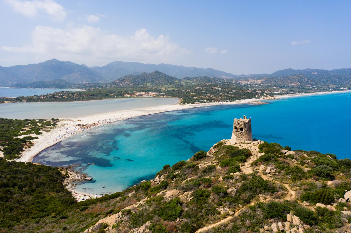 bltd29d4bf576a0fd92-italien-sardinien-luftaufnahme-von-porto-guinco-g-1161971461.jpg Italien-Sardinien-Porto-Giunco-g-1161971461.jpg