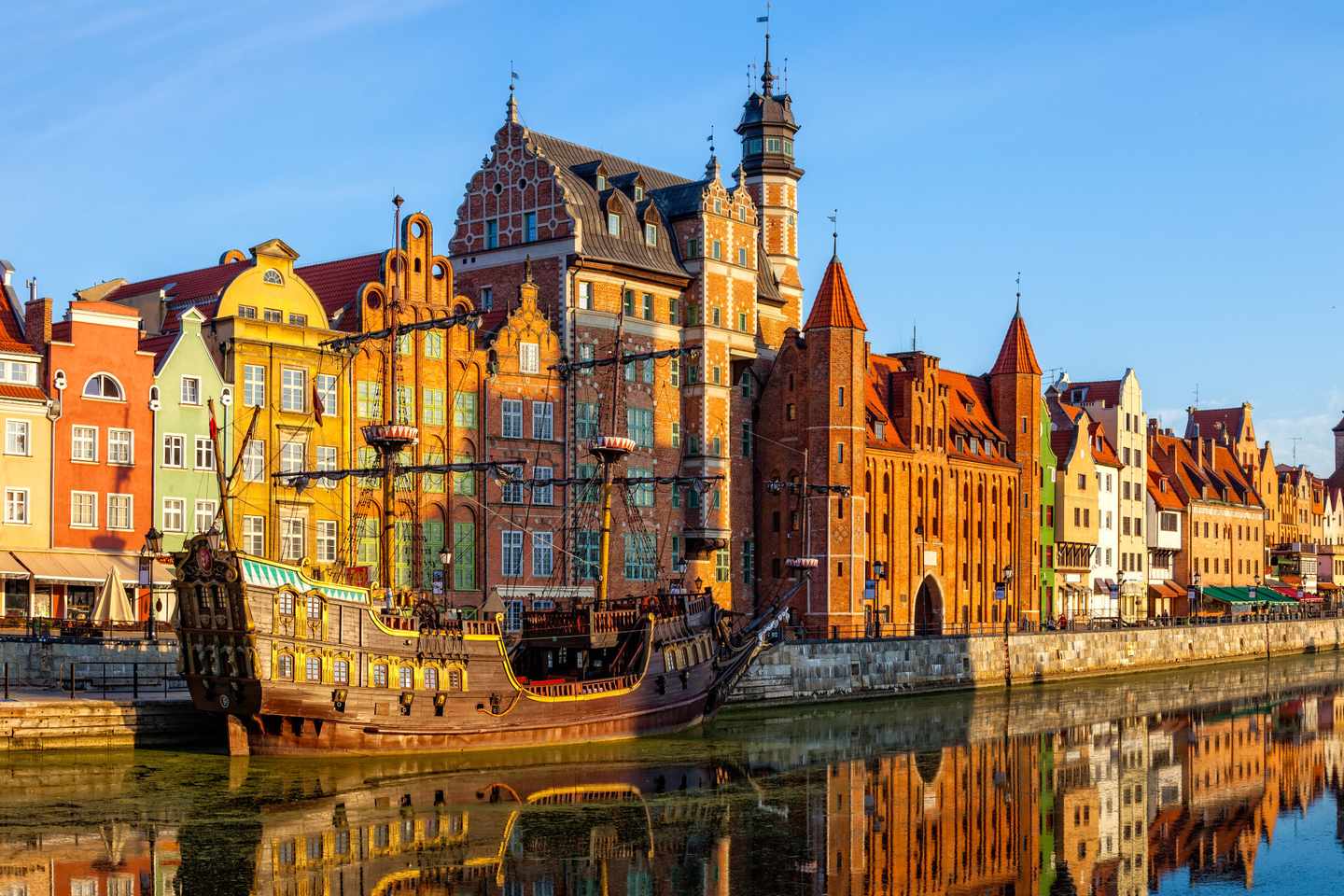 polen-ostsee-danzig-altstadt-klein-g-517238355.jpg