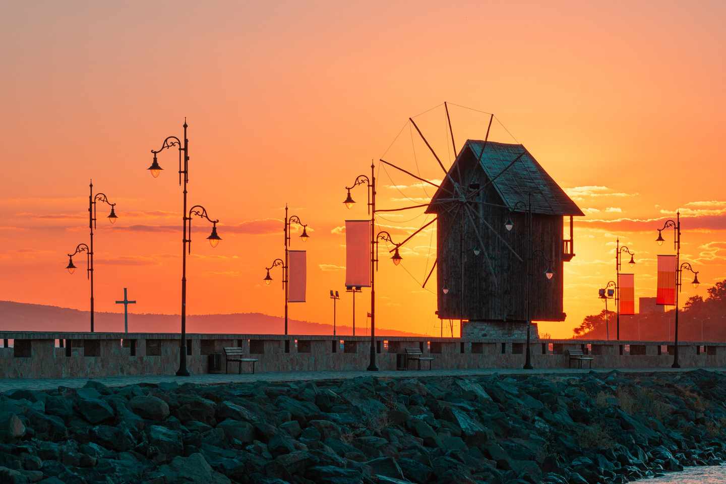 bulgarien-nessebar-windmühle-klein-g-1271141521.jpg