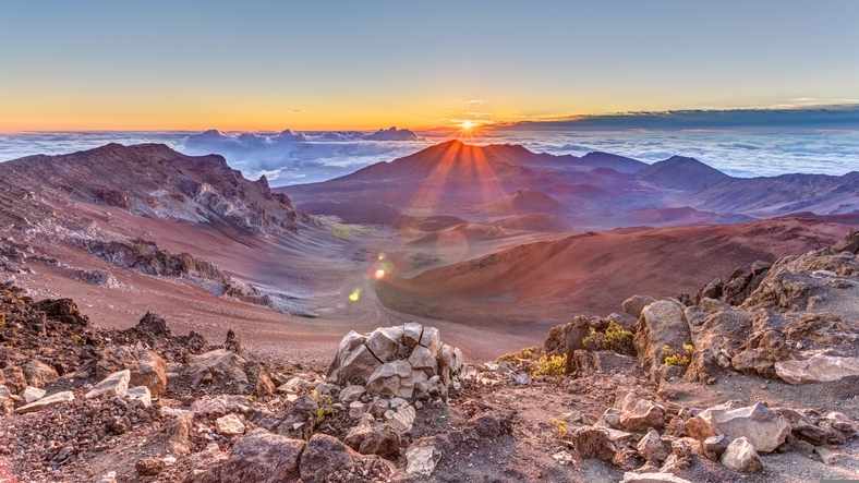 hawaii-haleakala-sonnenaufgang-g-502687359.jpg