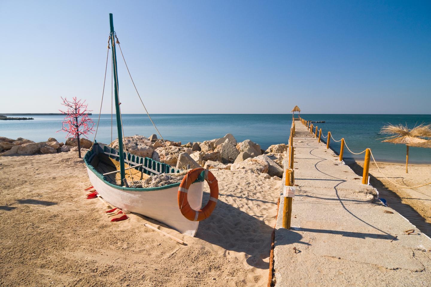 bulgarien-boot-kueste-strand-g-179524576.jpg