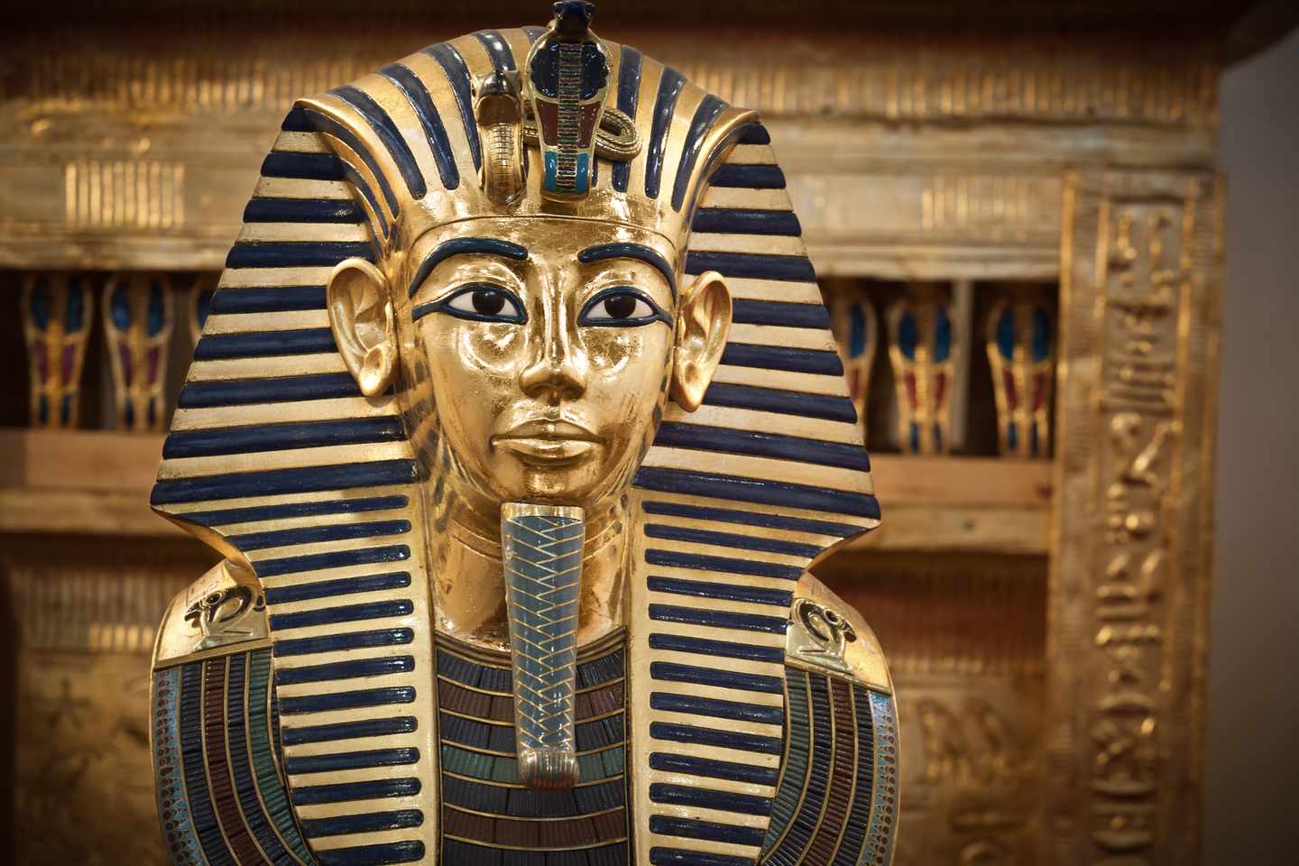 aegypten-luxor-tempel-tutanchamun-g177039612.jpg