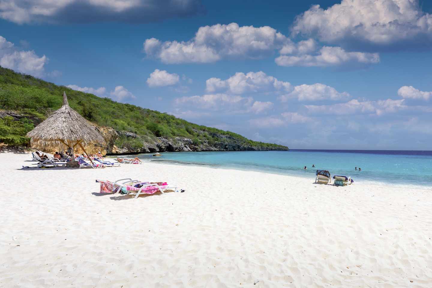 karibik-curacao-strand-jan-thiel-g1194510460.jpg