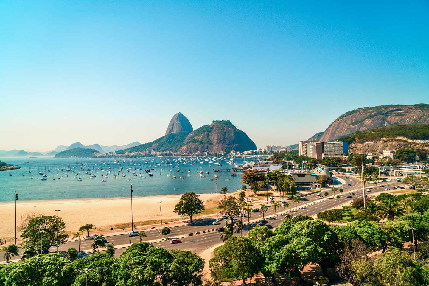 Brasilien-Rio-de-Janeiro-Blick-auf-den-Zuckerhut-g-913075602.jpg