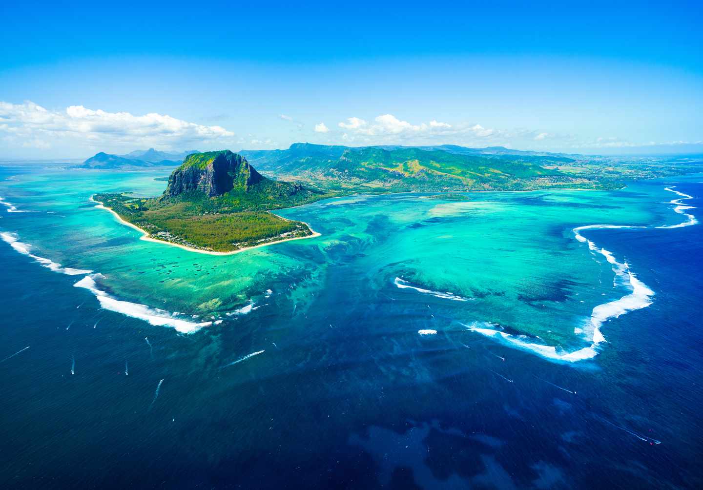 mauritius-lagune-t-864510358.jpg