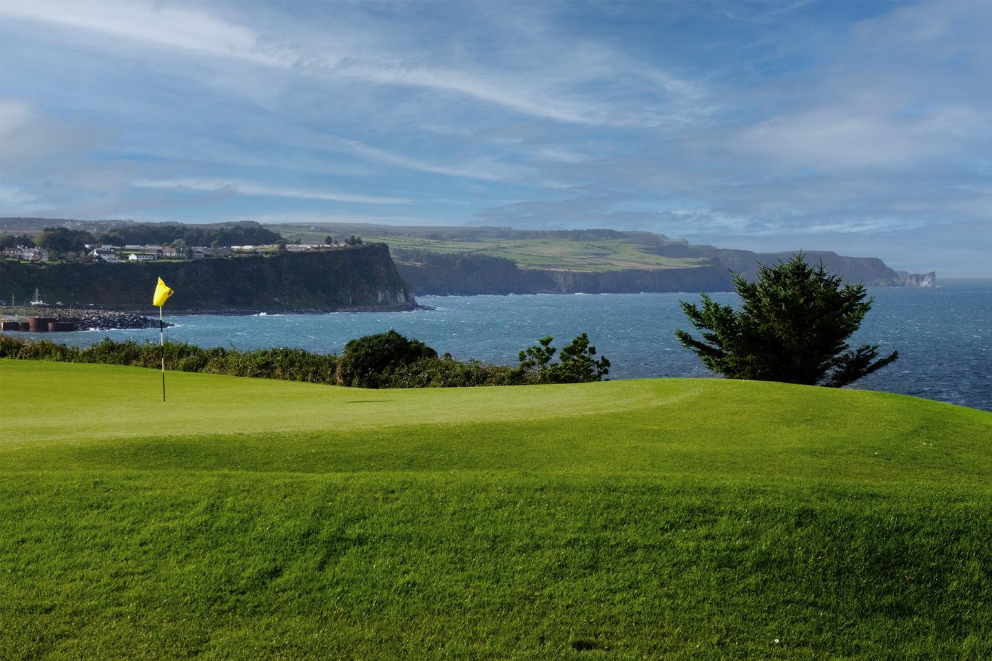 blt4ac98b560e3dca34-irland-ballycastle-golfplatz-g-1282300167.jpg irland-ballycastle-golfplatz-g-1282300167.jpg