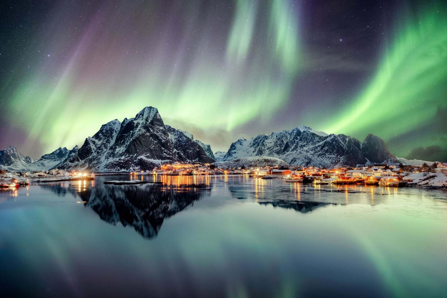norwegen-lofoten-reine-nordlichter-g-1014686542.jpg