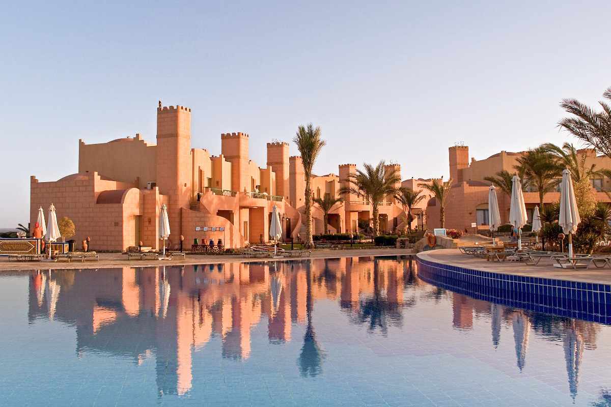 aegypten-hotels-mit-hausriff-sentido-akassia-beach-hotalansicht.jpg